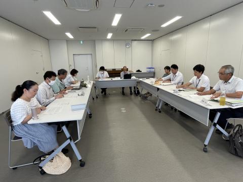 検討委員会写真1