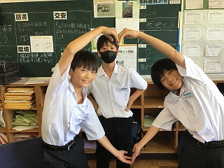 05r4