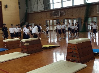 15j9