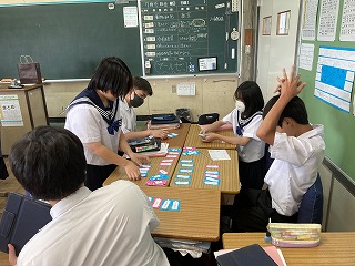 04g9