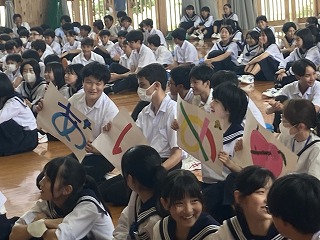 09m13