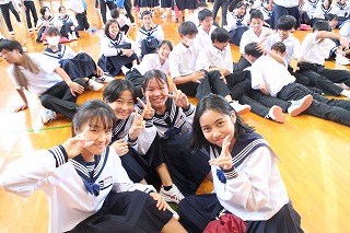 09m16