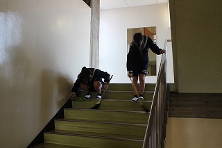 06s16