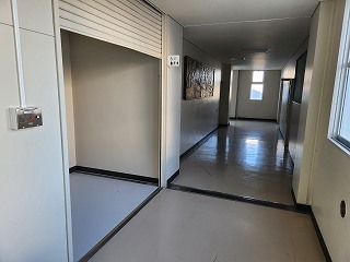 321