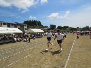 r70528re208