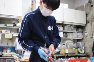 r70925sho33