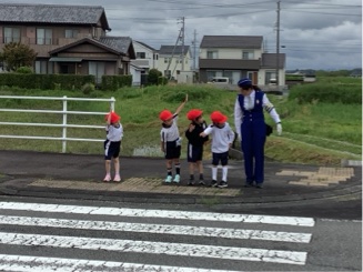 え