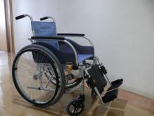 車椅子と歩行補助器が寄贈4