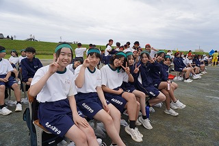 04g5