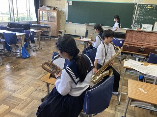 11s8
