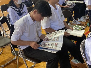07s12