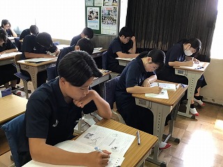 02g13