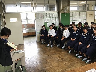 03g16