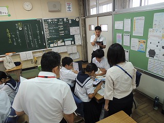 08s17