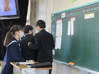 01s19