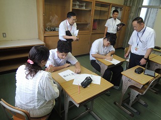 08s22