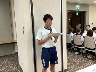 930590