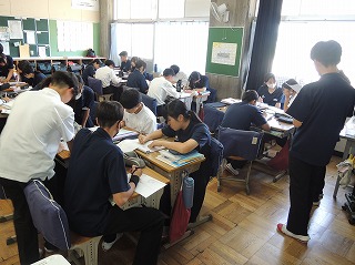 SU302