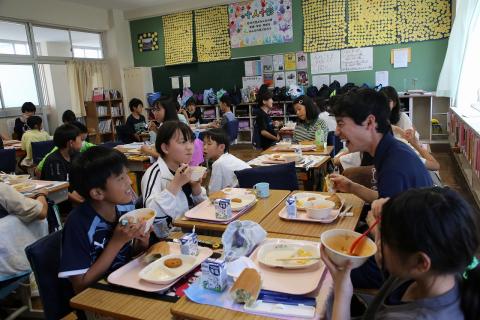 堀之内小学校ふるさと給食2
