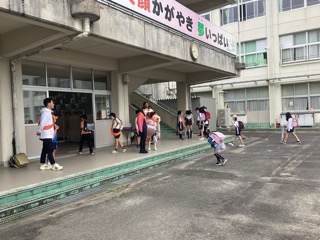 04