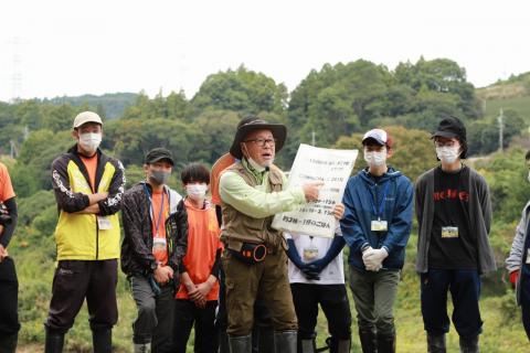 上倉沢の棚田で稲刈り1