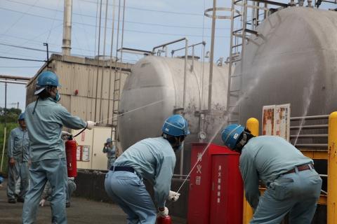 令和8年危険物訓練　泡消火2
