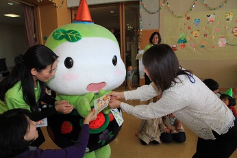 H28にこにこお誕生会2