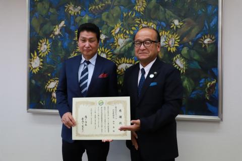 1114贈呈写真