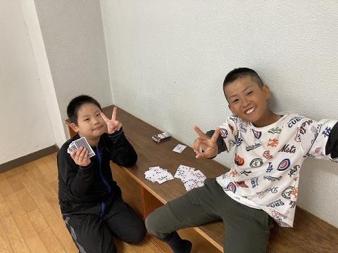 43